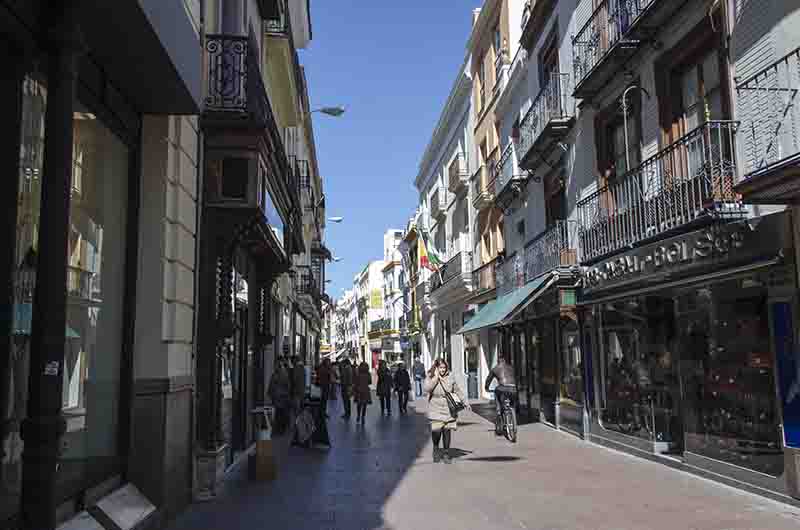 Sevilla 183 - calle Sierpes.jpg